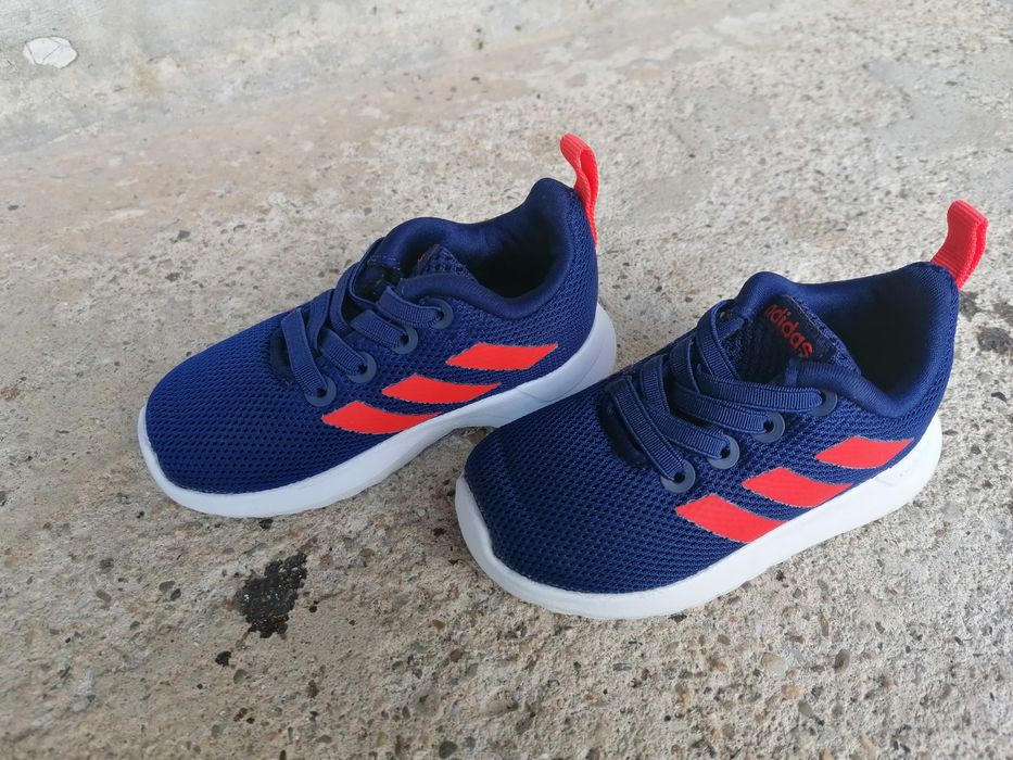 Бебешки маратонки Hummel 20н