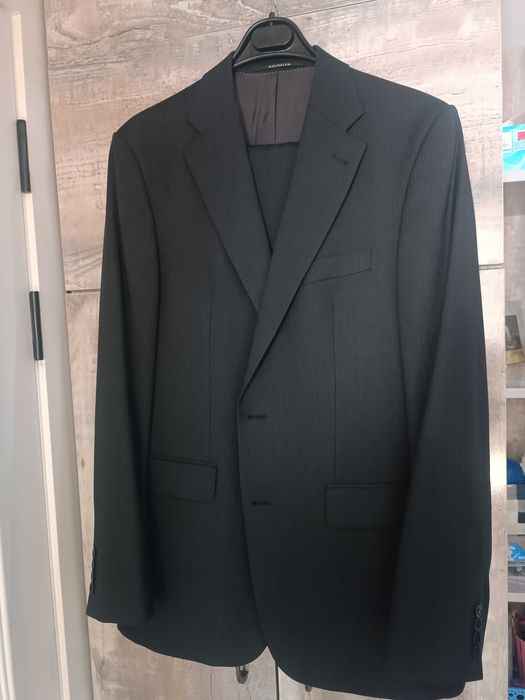 костюм мужской продам