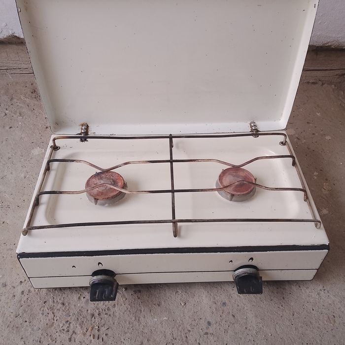 Газовые плита сотилади