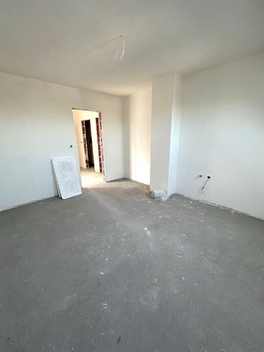 Дава се под наем Тристаен апартамент в София, Студентски град - 90 кв.м за 161496 € - Снимка #1