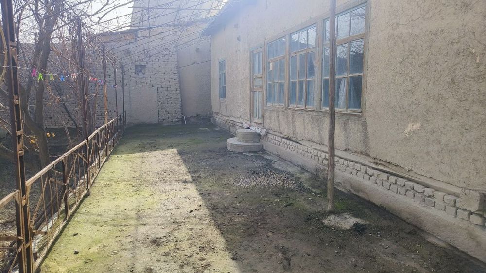 Кизилтепада ховли сотилади 4 соток