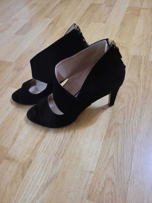 Vand sandale elegante