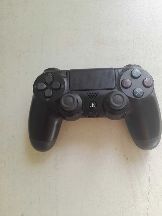 Продам геймпад Sony PlayStation 4