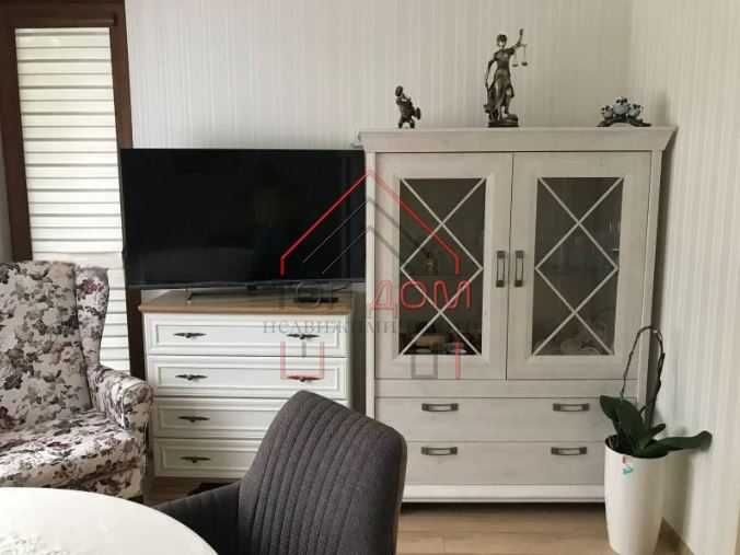 Дава се под наем Тристаен апартамент в Варна, Чайка - 87 кв.м за 867 € - Снимка #1