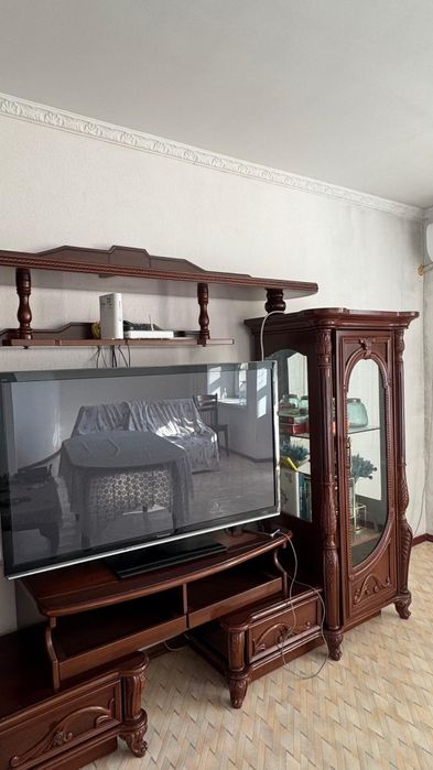 Сервант продаём!