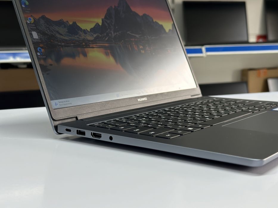 Ноутбук Huawei Core i5/Kaspi red/Kaspi 12