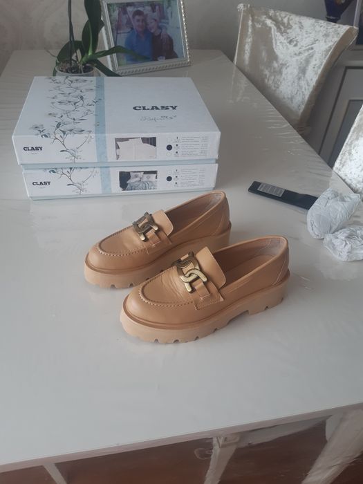 Лоферы новые.размер 38