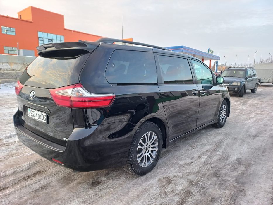 Продам Тойота Сиена