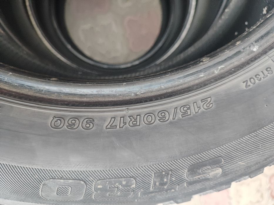 Зимние шины 215/60/17