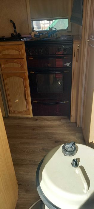 Продавам каравана