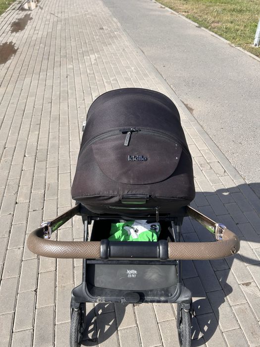 Прдам коляску 15000