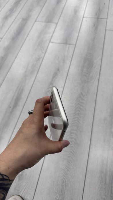 Iphone 11, в отличном состоянии