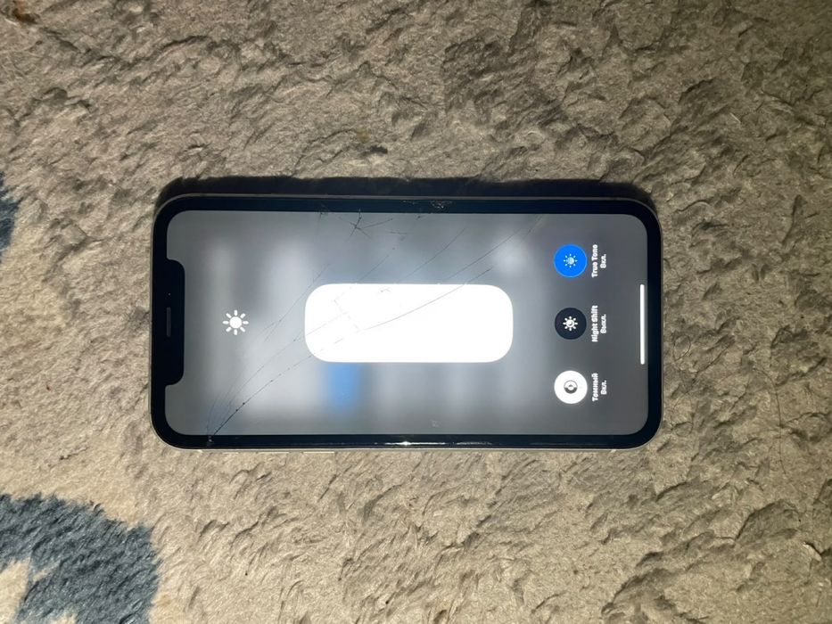Iphone xr 64gb.
