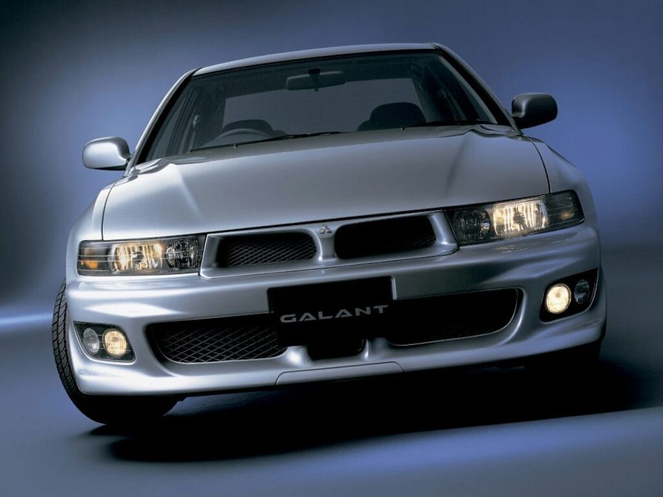 Бампер на Митсубиси Галант 8 и легнум Виенто