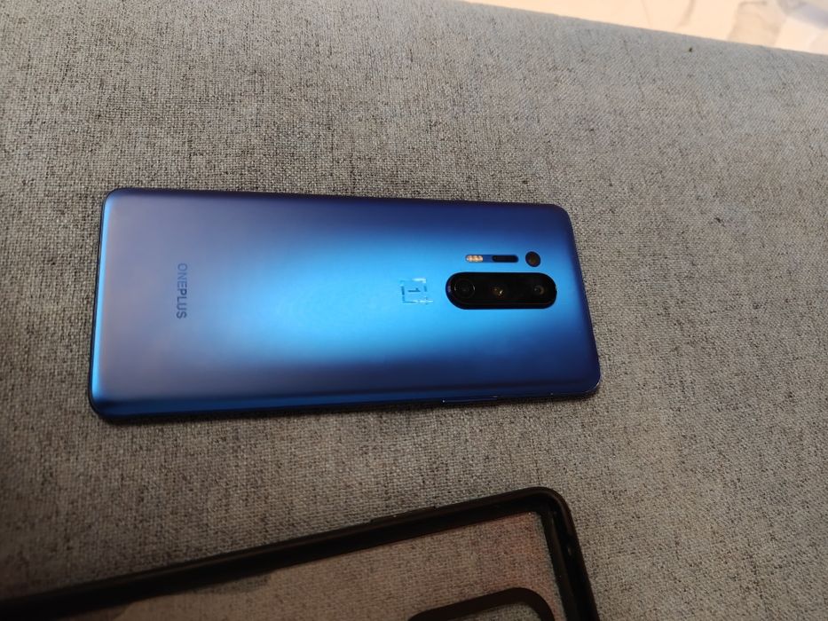 OnePlus 8 pro 256 gb 12 gb ram