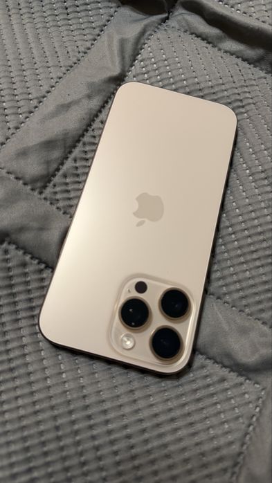 Apple iPhone 16 Pro Max