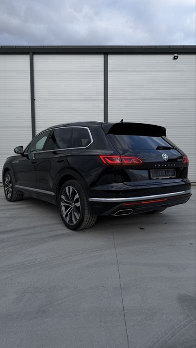 VW Touareg 3.0 2019 Euro 6 Full