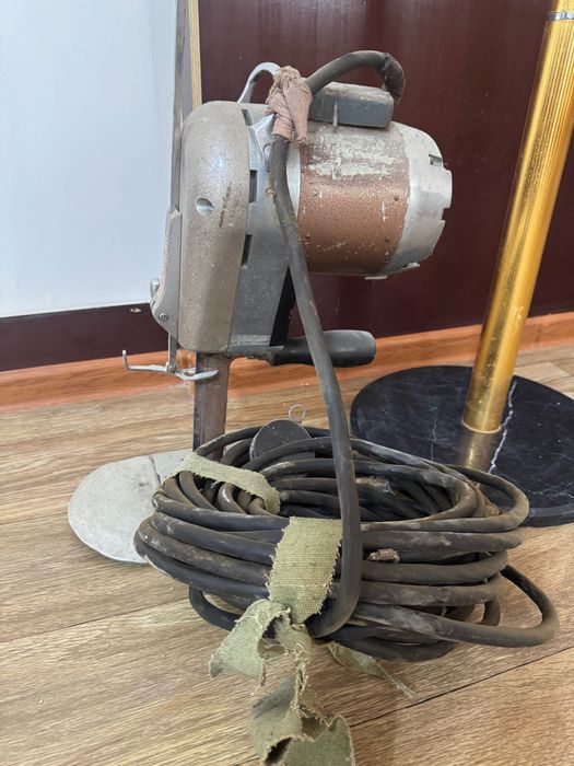 Продаются промышленные швейные машинки и оверлоки в так нож