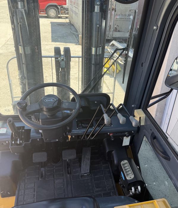 Продавам - дизелов мотокар Heli 3.5 t