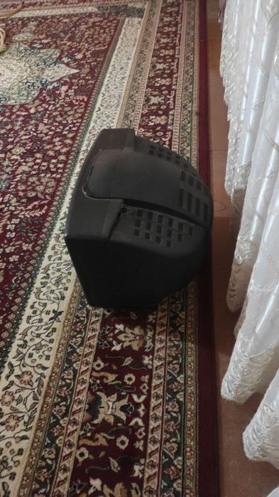 tilivizor sotiladi ishlabduribdi