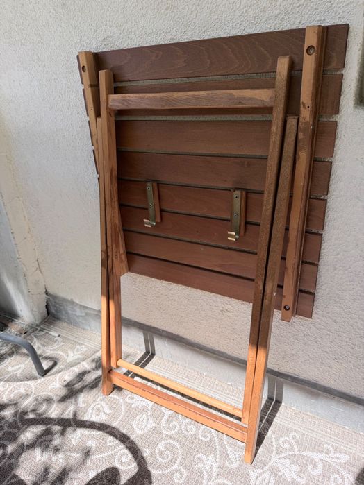 Нова дървена сгъваема маса