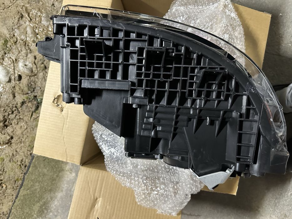 Фара Scania 6series(серия) R,S,P,G