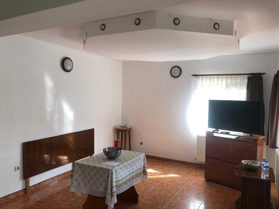 Casă de vacanță/pensiune de vânzare în comuna Moieciu de Jos