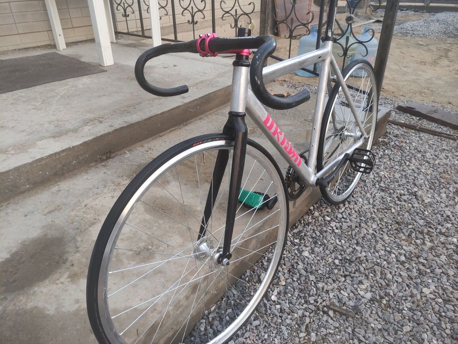 Unknown Fixed Gear
