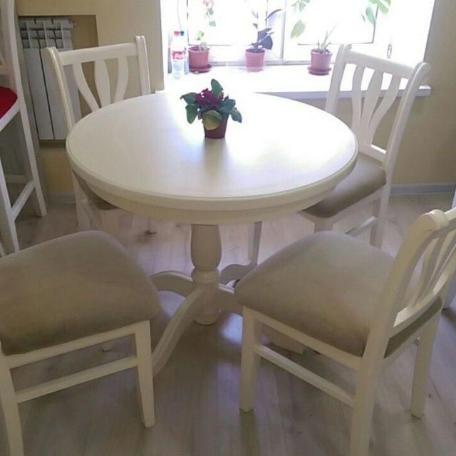 Компактные столы и стулья