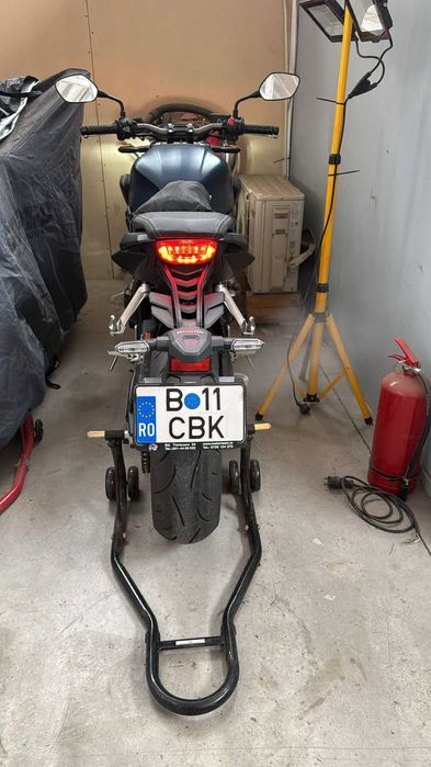 Motocicleta Honda CB 650 R