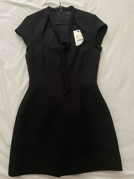 Продавам рокля Zara – нова, с етикет