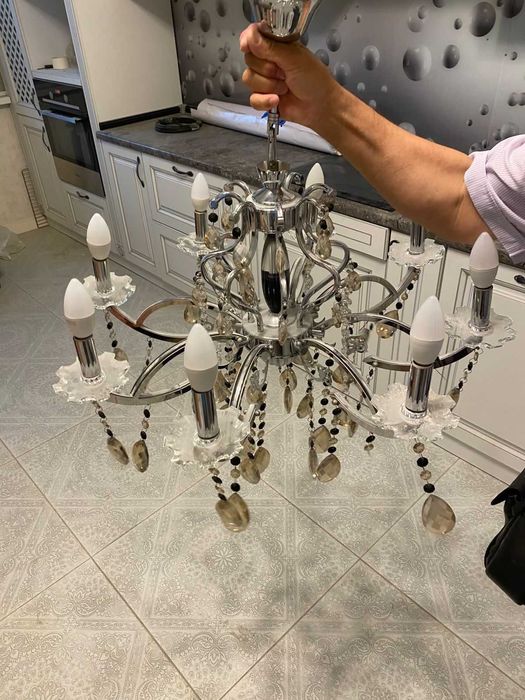 Люстра 8 рожковая