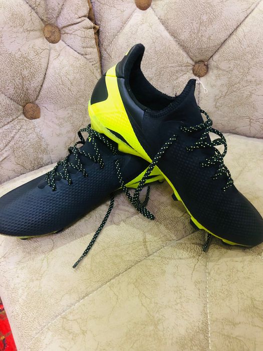 Футбольные бутсы, 40 размер, привезены из россий