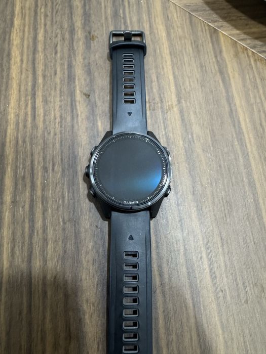 Продам Garmin fenix 8 43mm