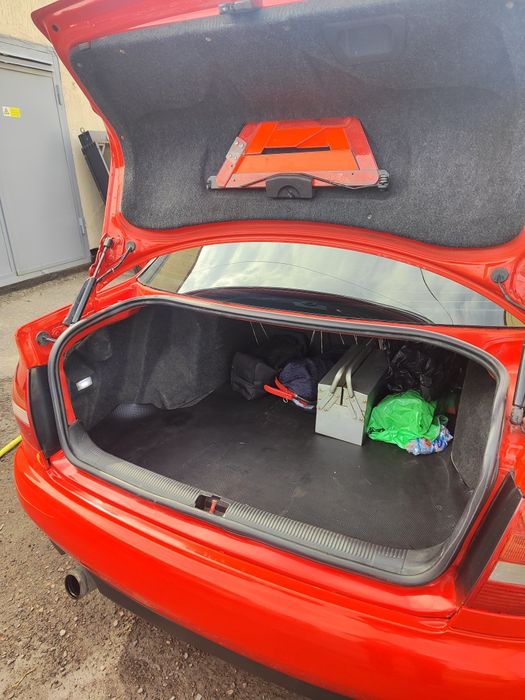 Sotiladi. Продоется. Audi A4 B5