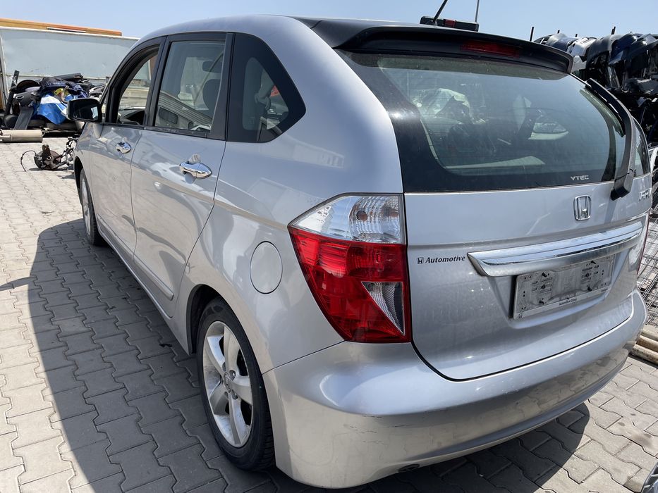 Honda FR-V 1.7 i,2006г,На части