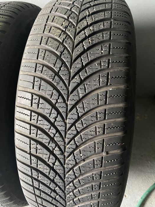 Anvelope 215/65R16 GoodYear Vector 4Seasons Gen-3 102H