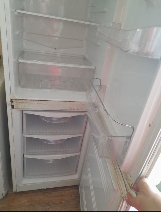 Холодильник не рабочий