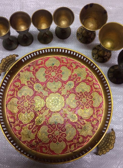Рюмки латунные, с разносом.