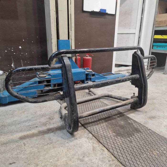 Кенгурятник на ниву