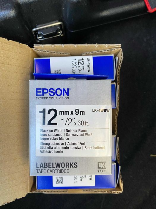 Продам принтер Epson LabelWorks LW-400 с катриджами