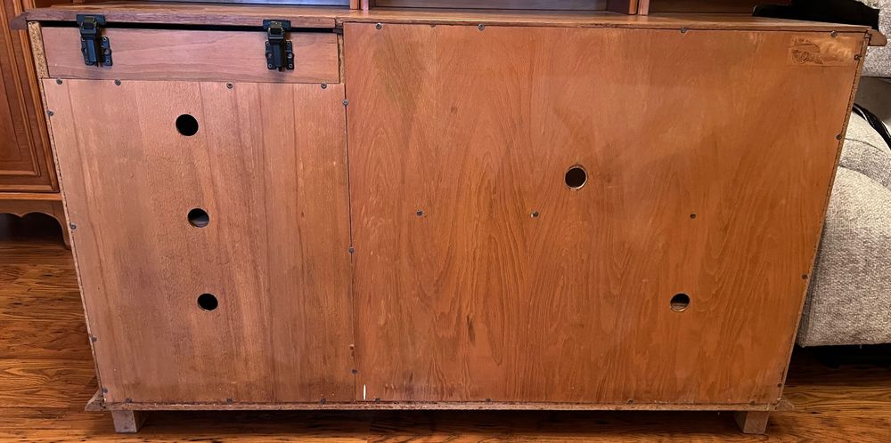 Comodă stil clasic din lemn pentru TV/sistem 5.1 / soundbar