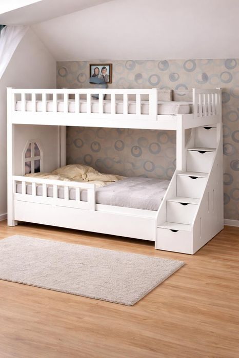 Двухярусная кровать