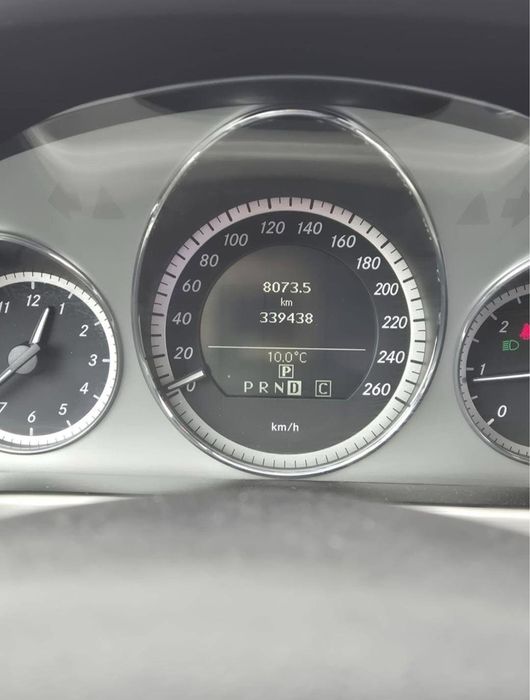 Mercedes E220 cutie automata