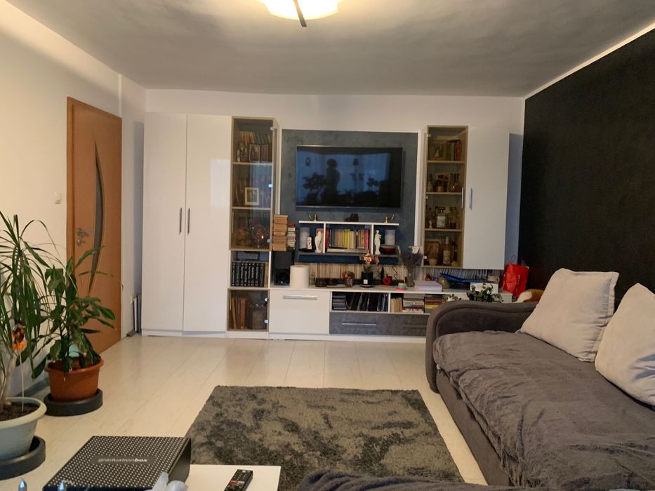 Vand apartament 4 camere