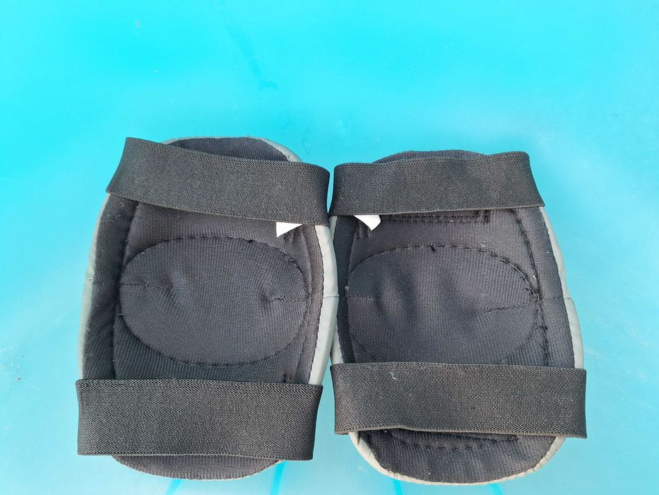 Genunchiere protectie, cu scai, set 2 bucati, marime universala