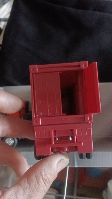 Игрушка Камаз Контейнеровоз 1/43