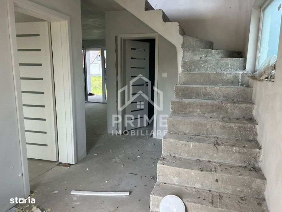 Casa de vanzare , 136 mp + 684 mp teren , Zona Totoi