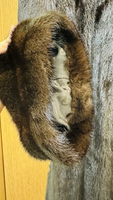 Норкавая шуба мех