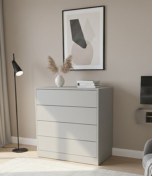 Комод с четырьмя ящиками